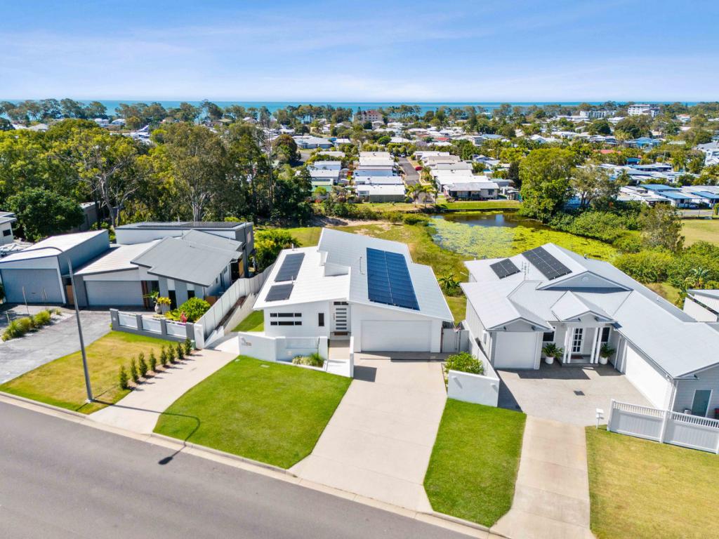 350 Torquay Tce, Torquay, QLD 4655
