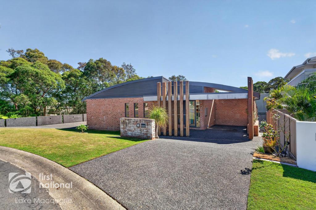 1 Captains Cove, Valentine, NSW 2280