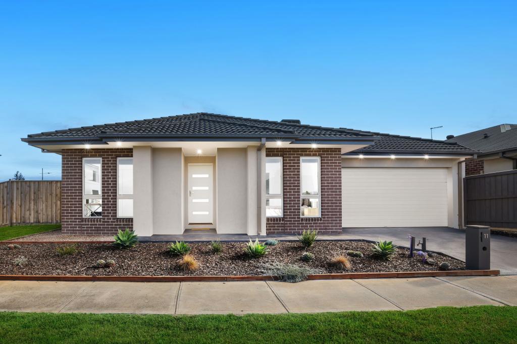 11 GRAMPIANS AVE, WERRIBEE, VIC 3030