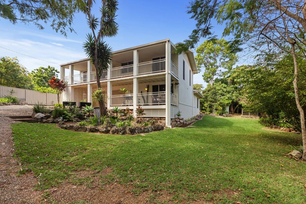 15 VISTA PARK DR, BUDERIM, QLD 4556