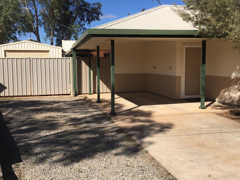 11/11 Pine Cres, Roxby Downs, SA 5725