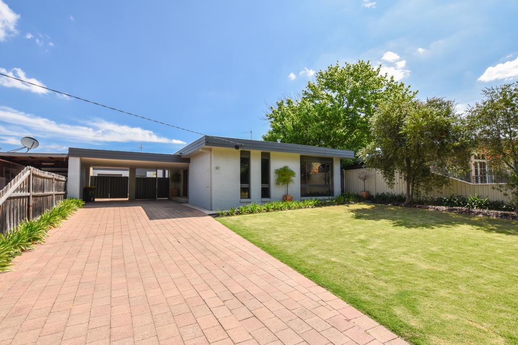 65 Campaspe Esp, Echuca, VIC 3564