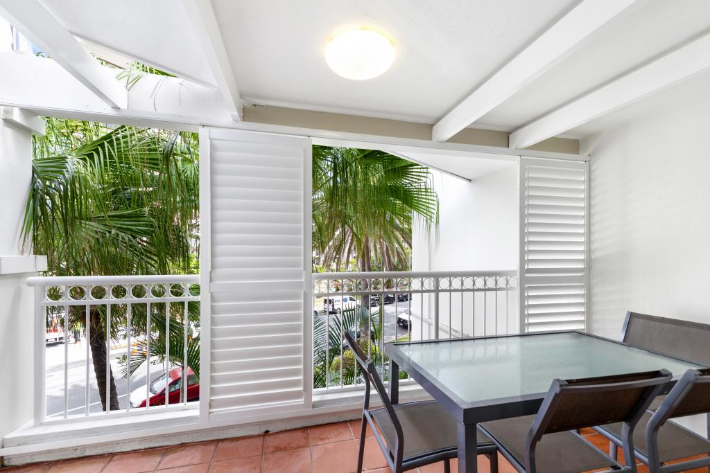 11/122-130 Old Burleigh Rd, Broadbeach, QLD 4218