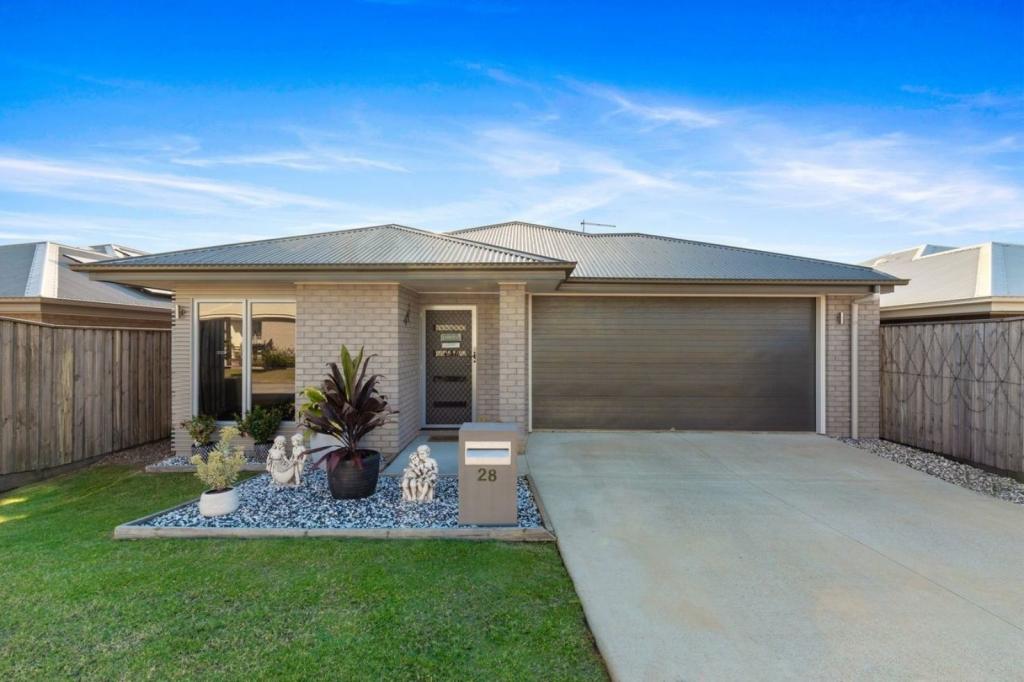 28 Millbrook Cct, Beerwah, QLD 4519