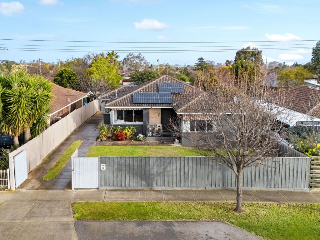 45 Richard Rd, Melton South, VIC 3338