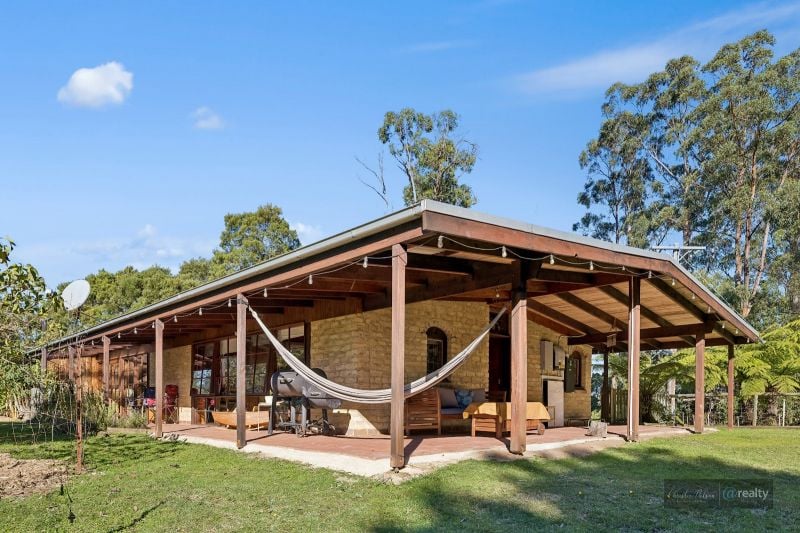 125 Nippards Trk, Woorarra West, VIC 3960