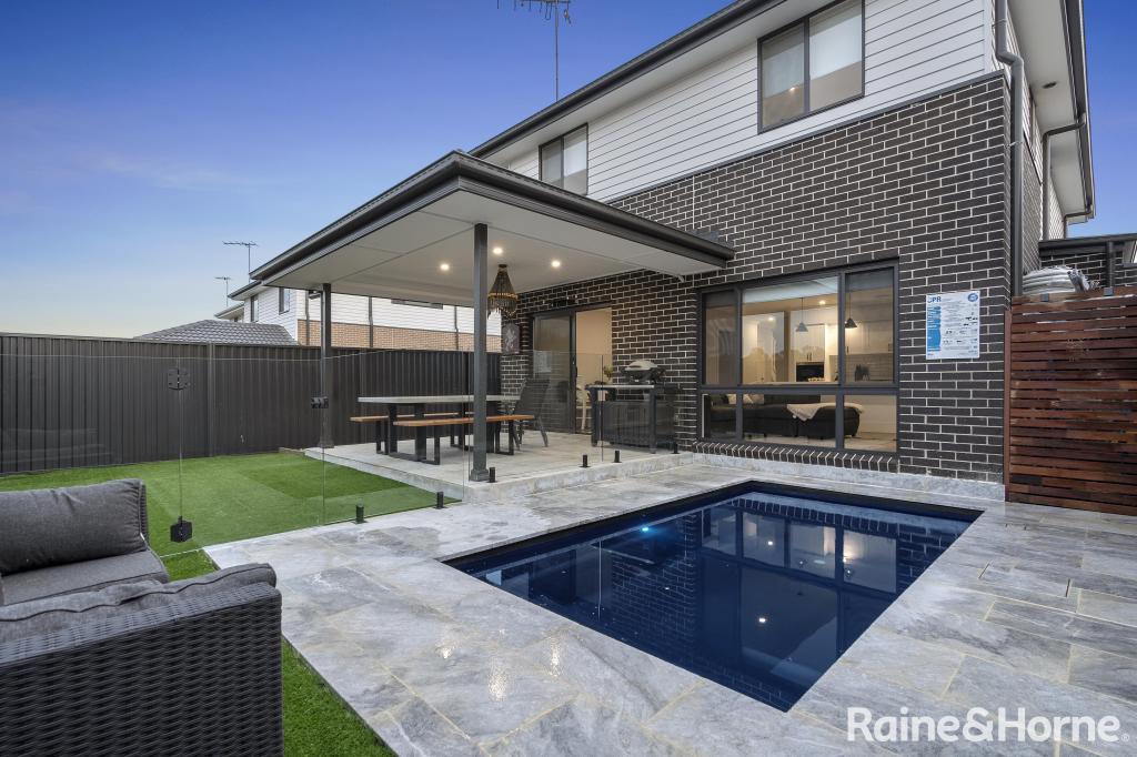 8 Parade Rd, Leppington, NSW 2179