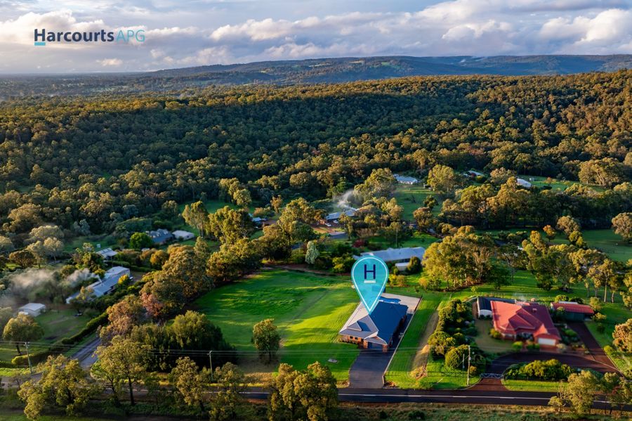 31 Logue Rd, Harvey, WA 6220