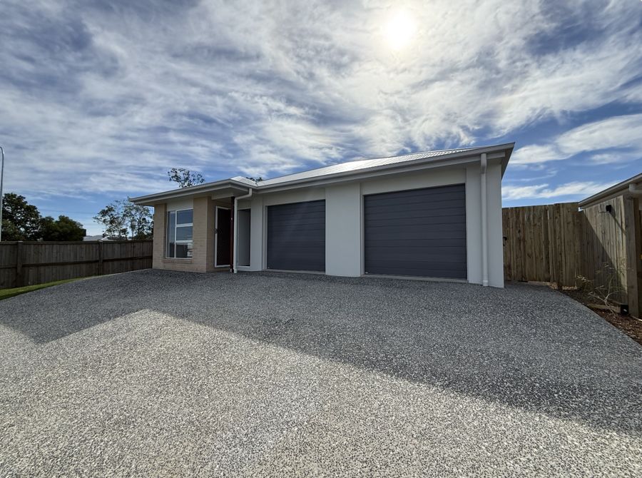 2/2 Merlot Ct, Logan Reserve, QLD 4133