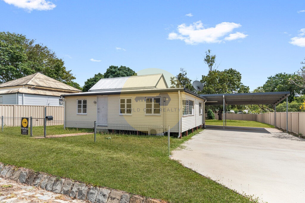 27 Melville St, Charters Towers City, QLD 4820
