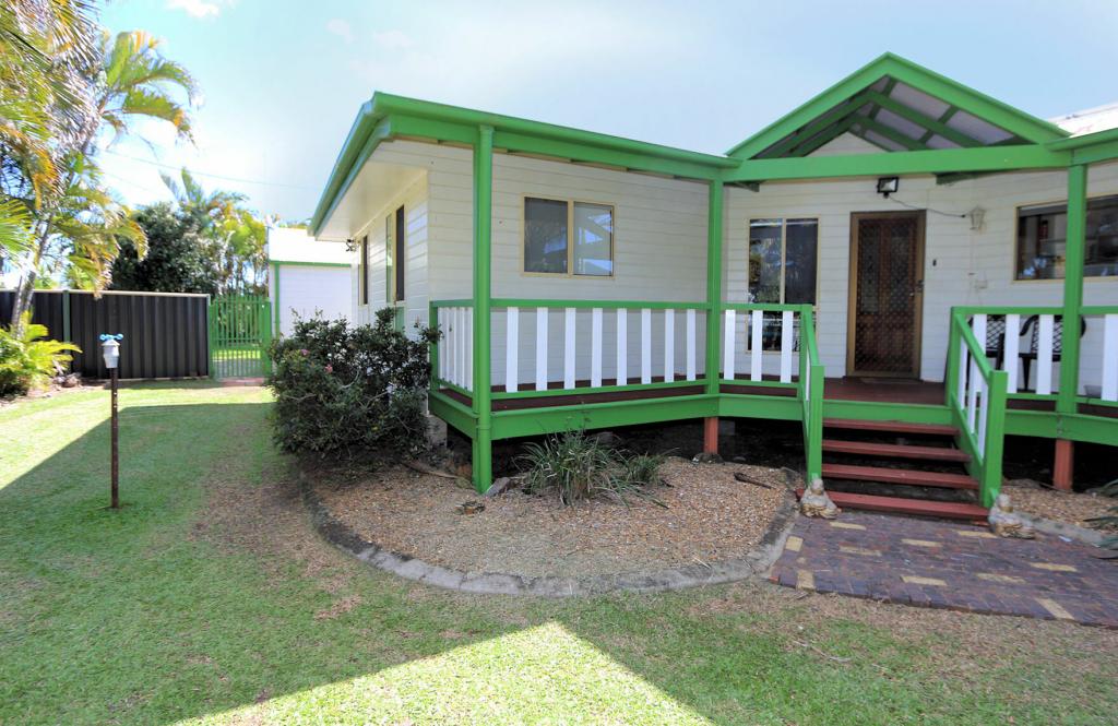 12 Shell St, Burnett Heads, QLD 4670