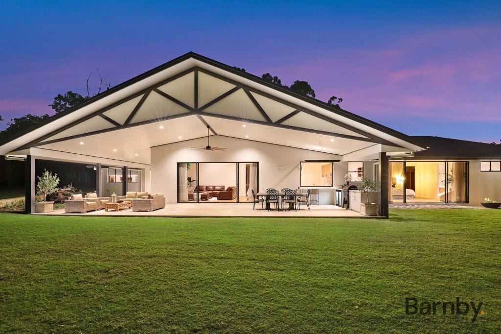 32 Thompson Rd, Beerwah, QLD 4519