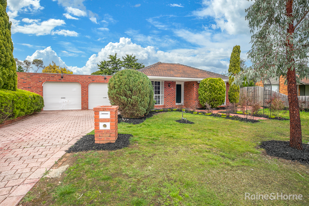 41 Gleneagles Dr, Sunbury, VIC 3429