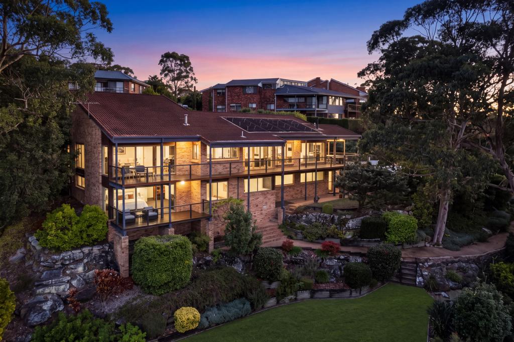12 Stuart Cl, Illawong, NSW 2234