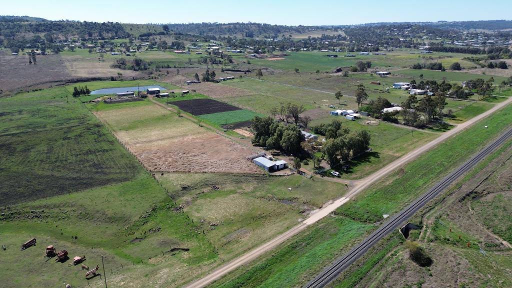 122 Paulsens Rd, Gowrie Junction, QLD 4352