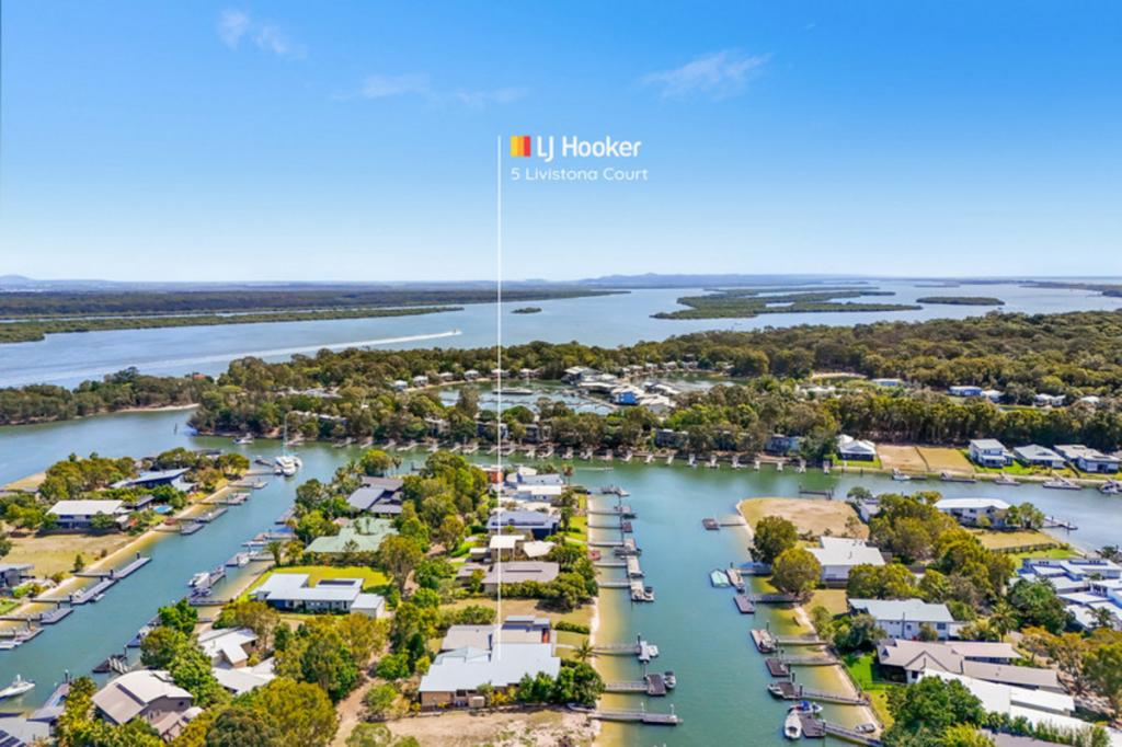 5 Livistona Ct, South Stradbroke, QLD 4216
