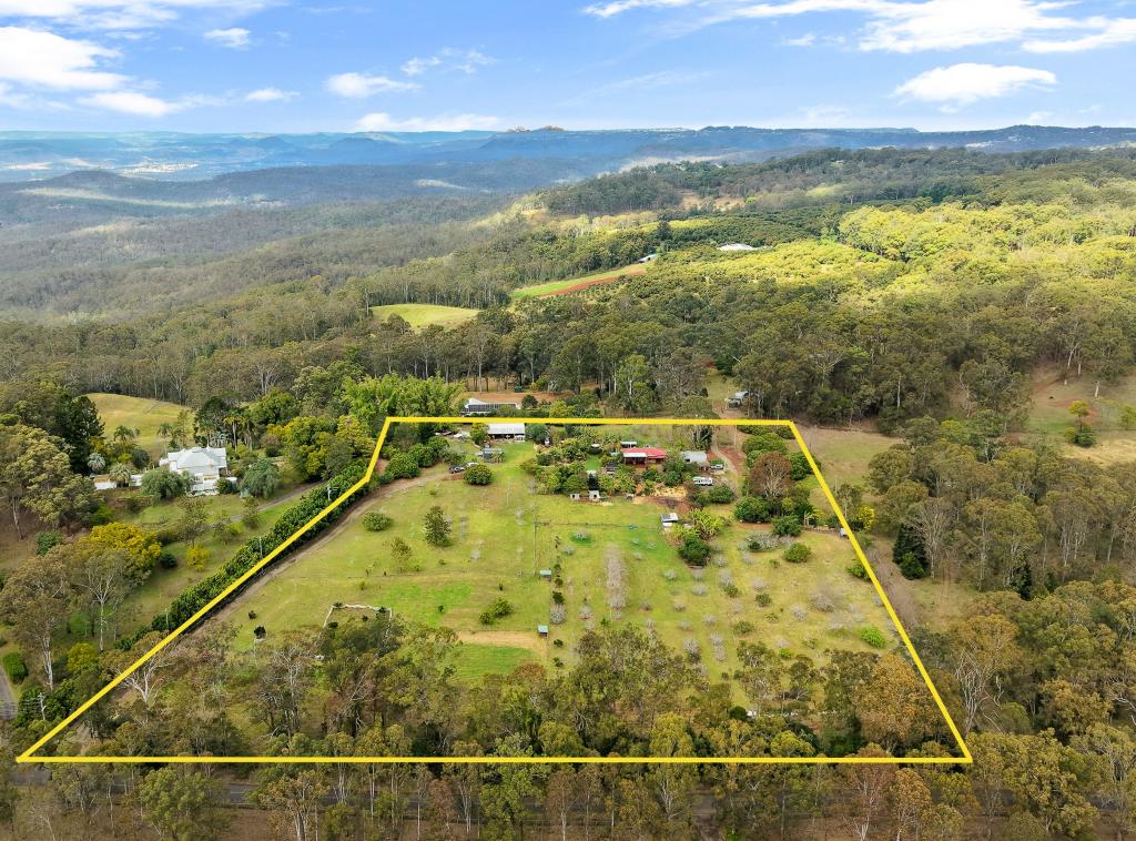 100 Fernbank Rd, Cabarlah, QLD 4352