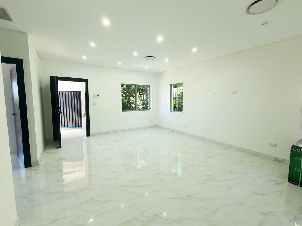 13a Gentle Cl, Casula, NSW 2170