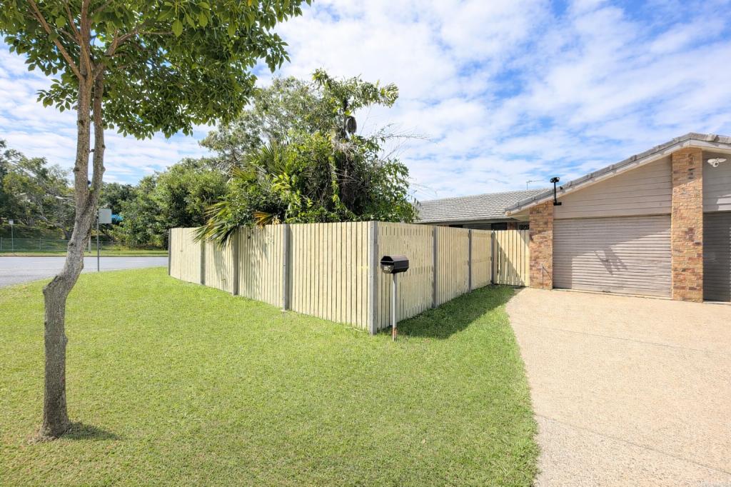 1/2 BURWOOD CT, LABRADOR, QLD 4215