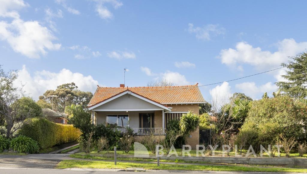 1102 MAIN RD, ELTHAM, VIC 3095
