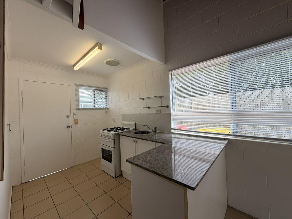 8/31 Miles St, Manoora, QLD 4870