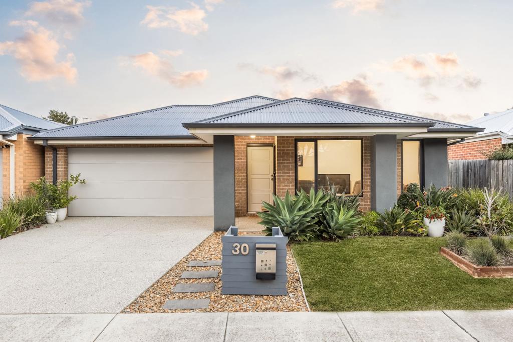 30 ROCKY POINT RD, ARMSTRONG CREEK, VIC 3217