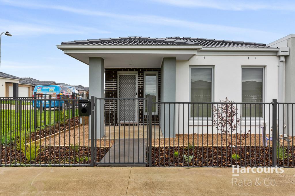 69 Freesia Dr, Wallan, VIC 3756