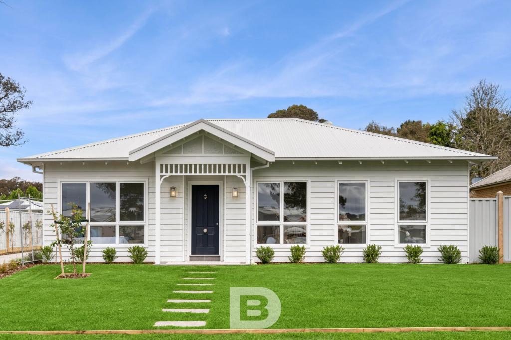 1/8 Ligar St, Woodend, VIC 3442