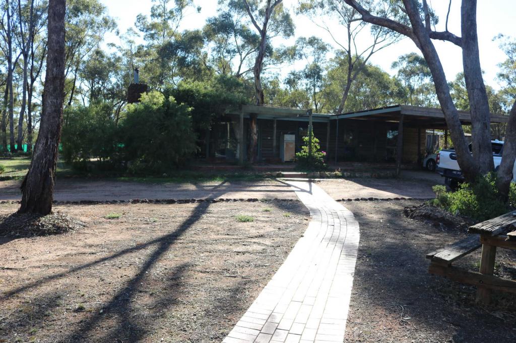 40 Coopers Lane, Wedderburn, VIC 3518