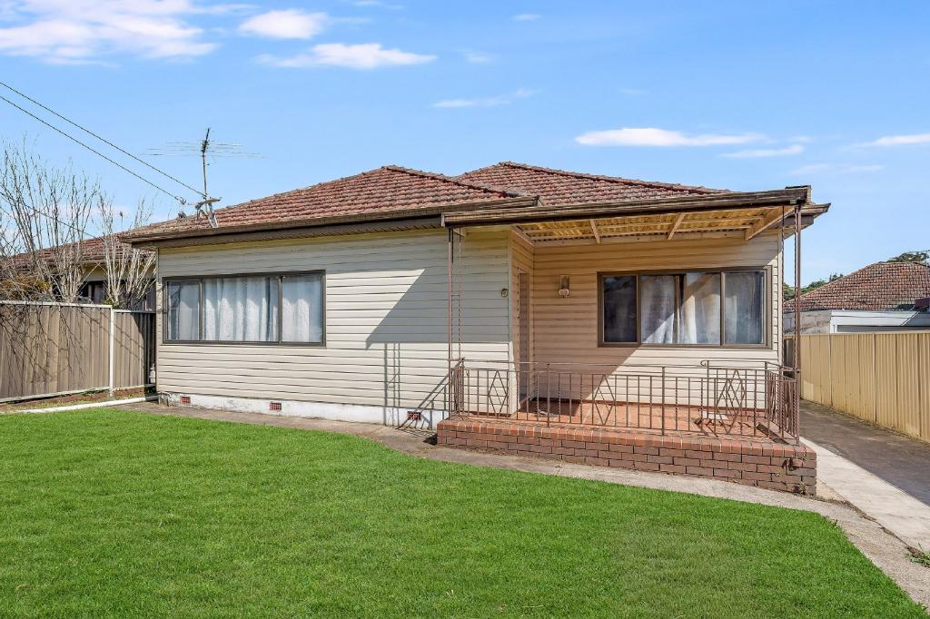 6 Bonds Rd, Riverwood, NSW 2210