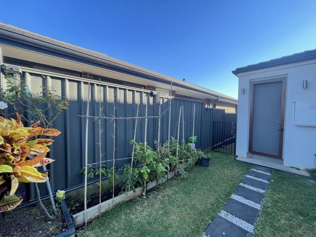 28a Fyall Ave, Wentworthville, NSW 2145