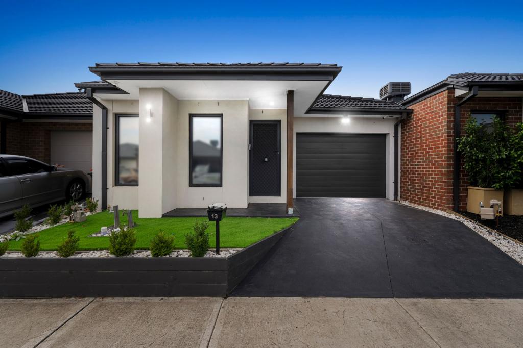 13 Rialto Cct, Craigieburn, VIC 3064