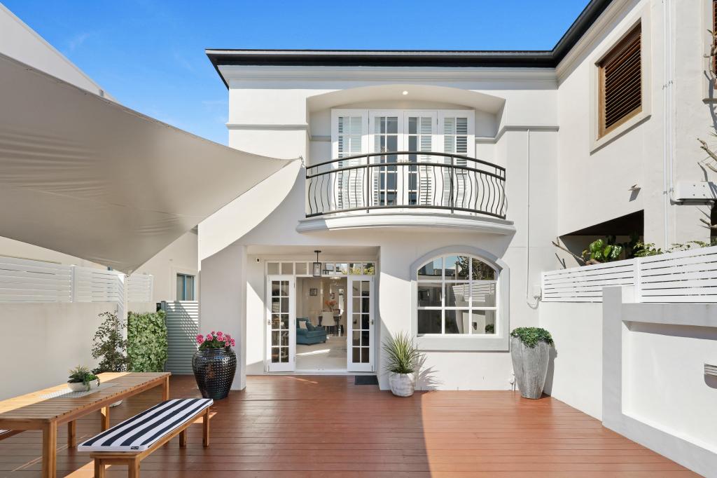 1/46 Cronin Ave, Main Beach, QLD 4217