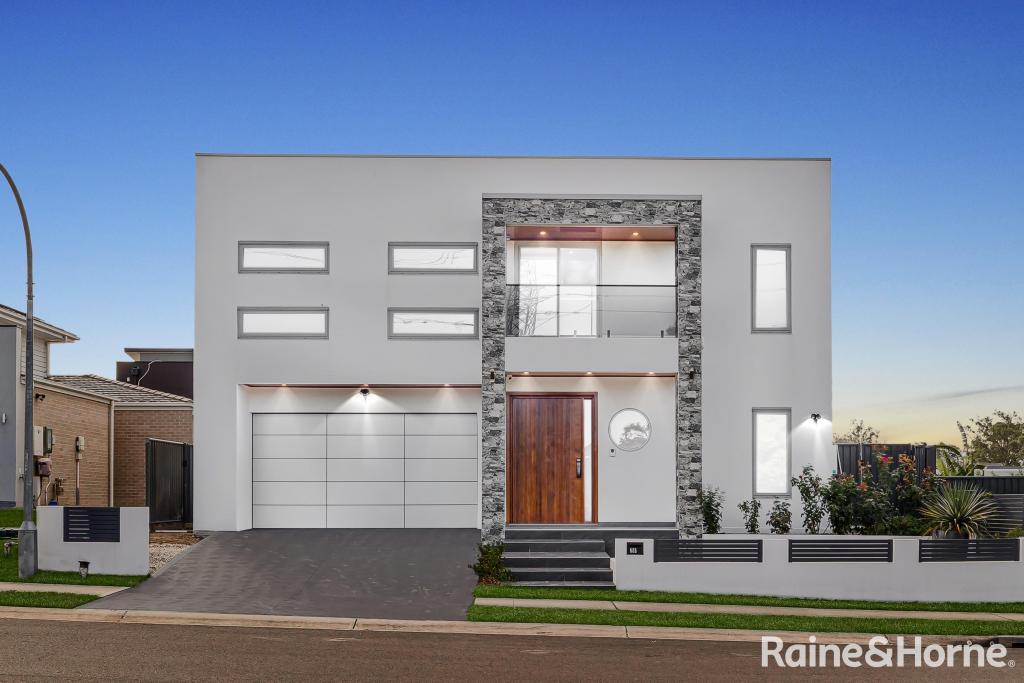 290 Valletta Dr, Box Hill, NSW 2765