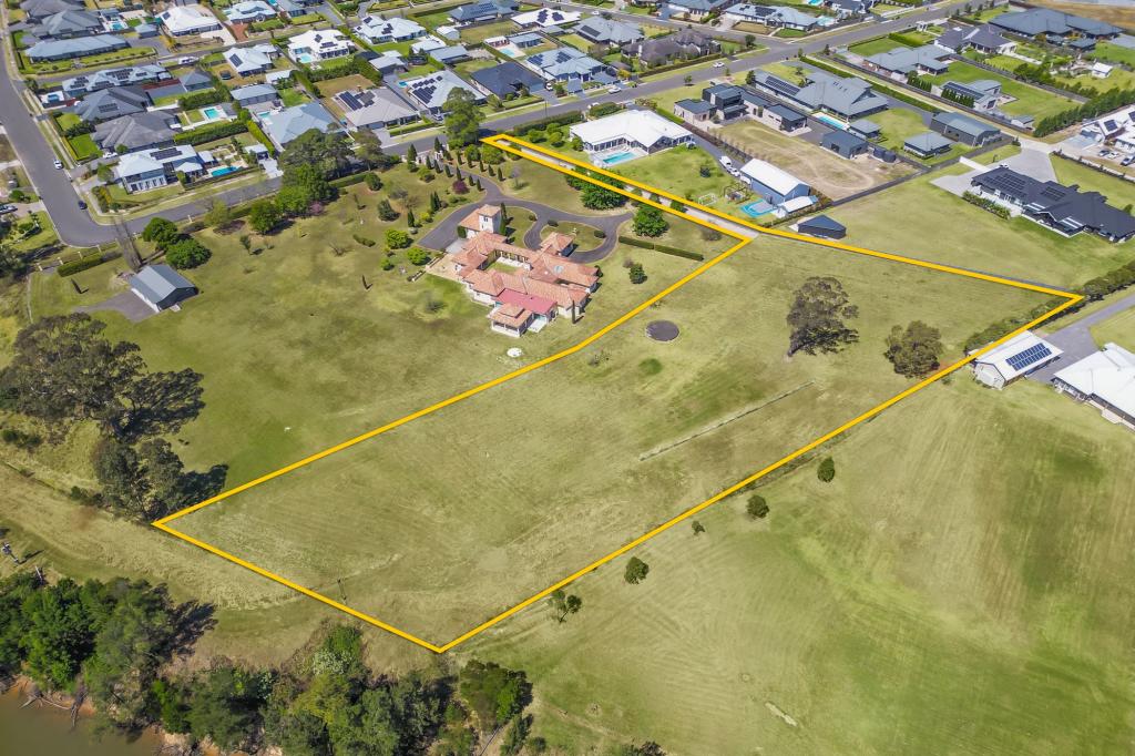 67 HAWKESBURY ST, PITT TOWN, NSW 2756
