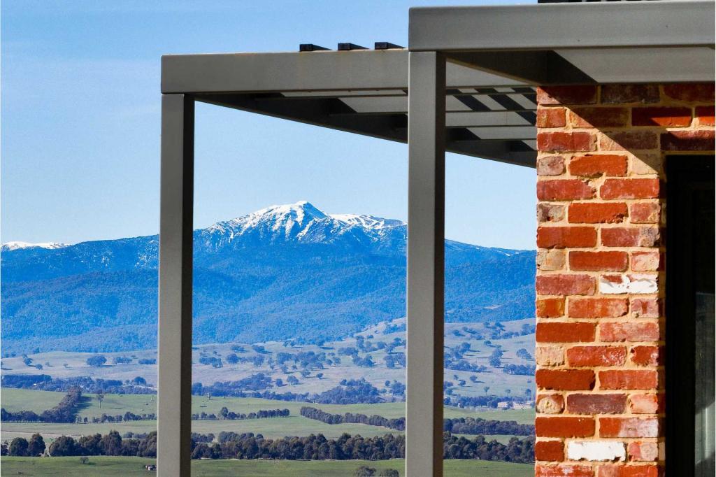 43 Drakes Hill Rd, Mansfield, VIC 3722