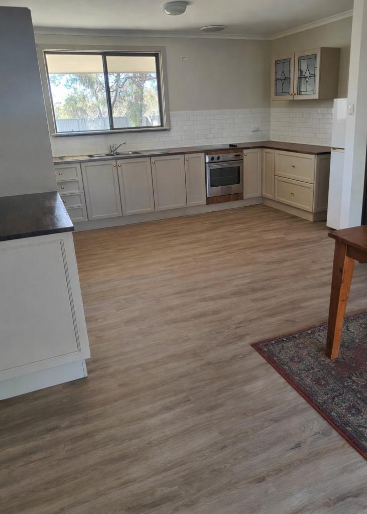 1 Moonah St, Leigh Creek, SA 5731