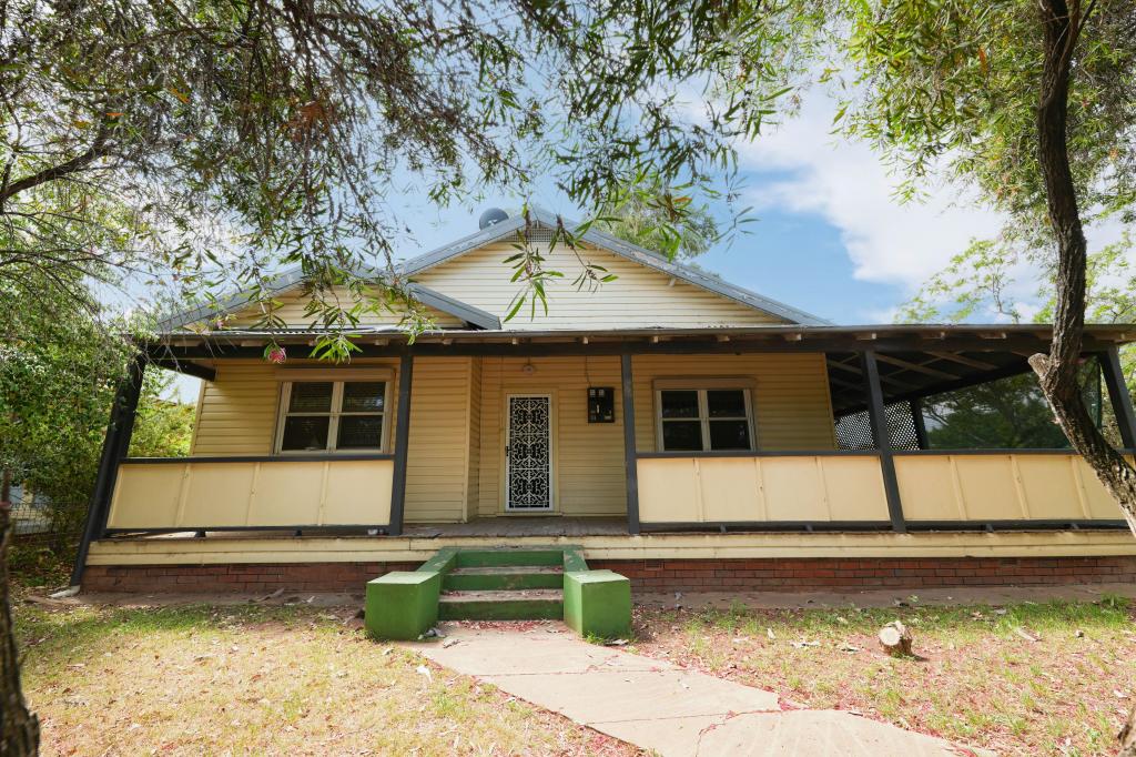 2 Elizabeth St, Parkes, NSW 2870