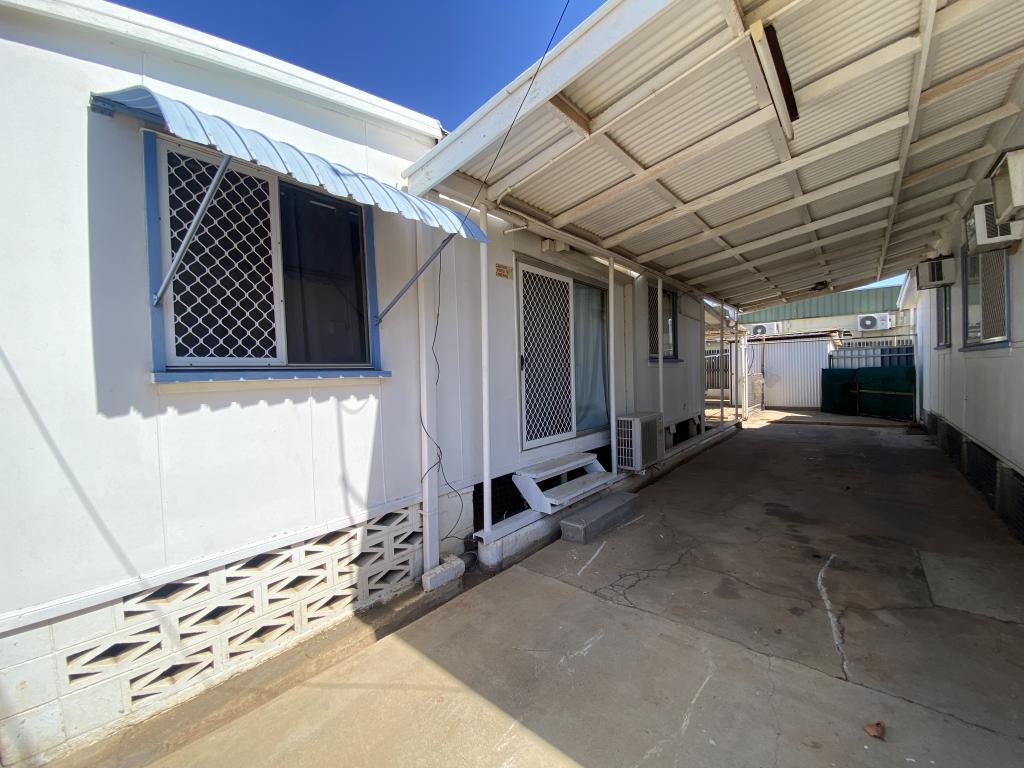 1/10 Dora St, Mornington, QLD 4825