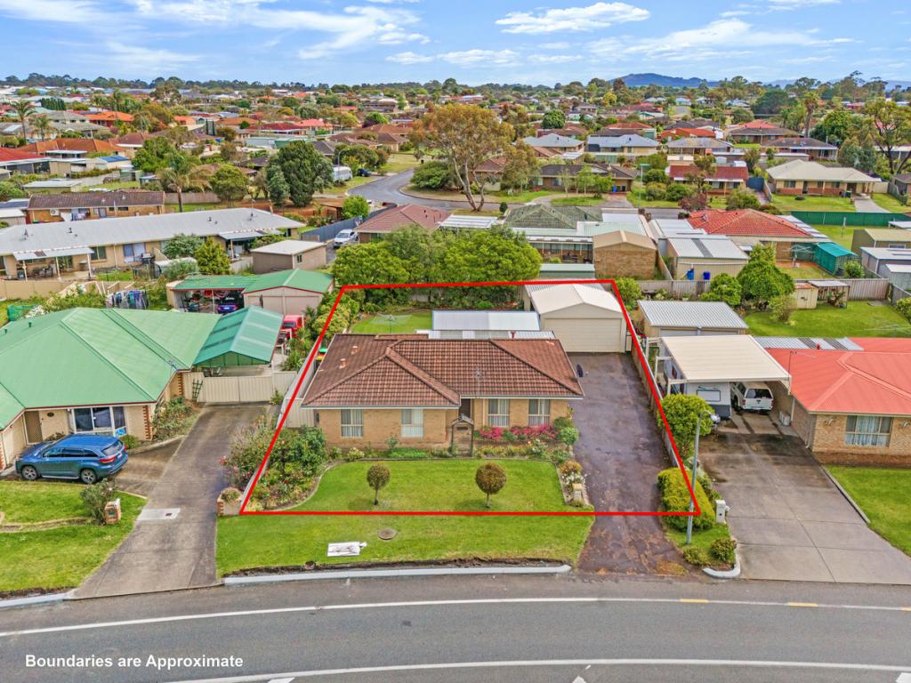 77 Le Grande Ave, Orana, WA 6330