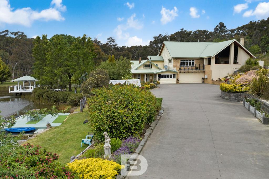 72 Marsh Ct, Woodend, VIC 3442