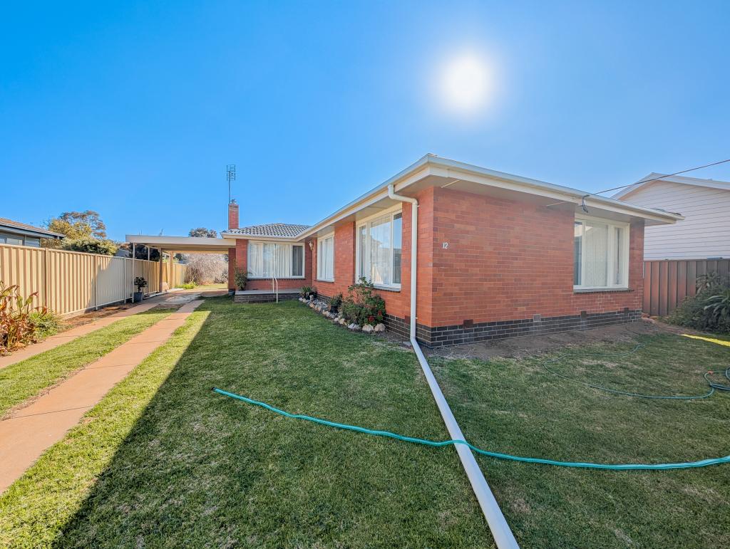 12 LYALL AVE, KERANG, VIC 3579