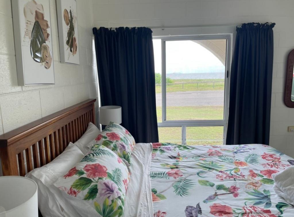 1/182 Patterson Pde, Lucinda, QLD 4850