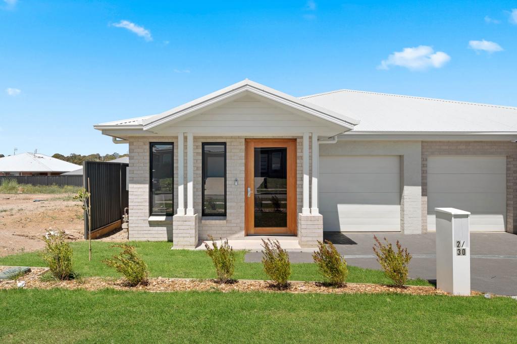 2/30 Bonneville Bvd, Goulburn, NSW 2580