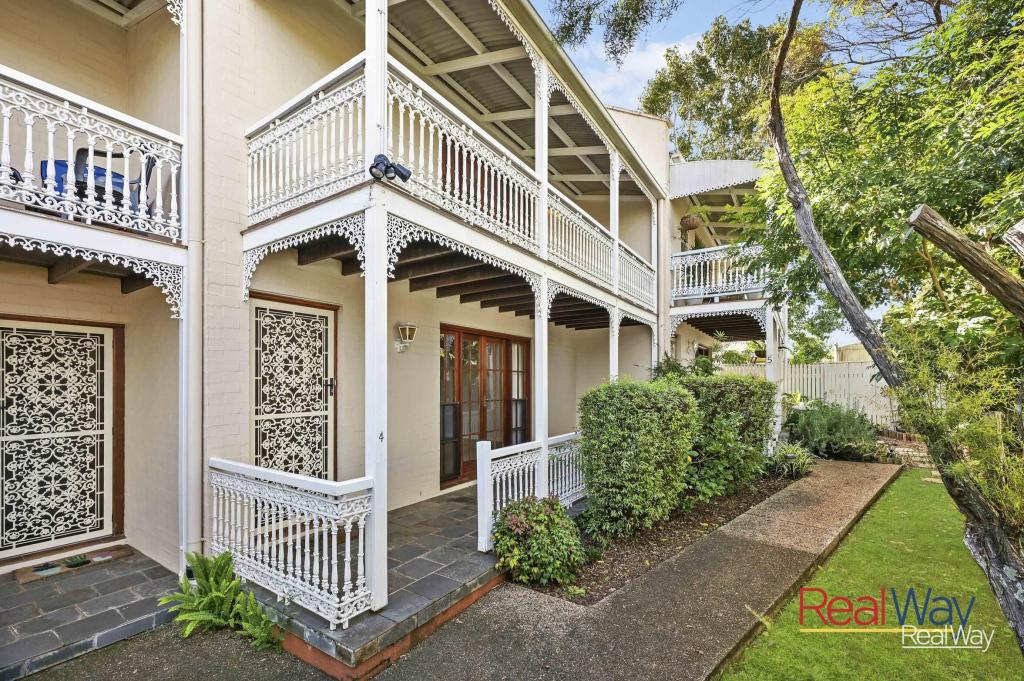 4/2 Sharon Ct, Darling Heights, QLD 4350