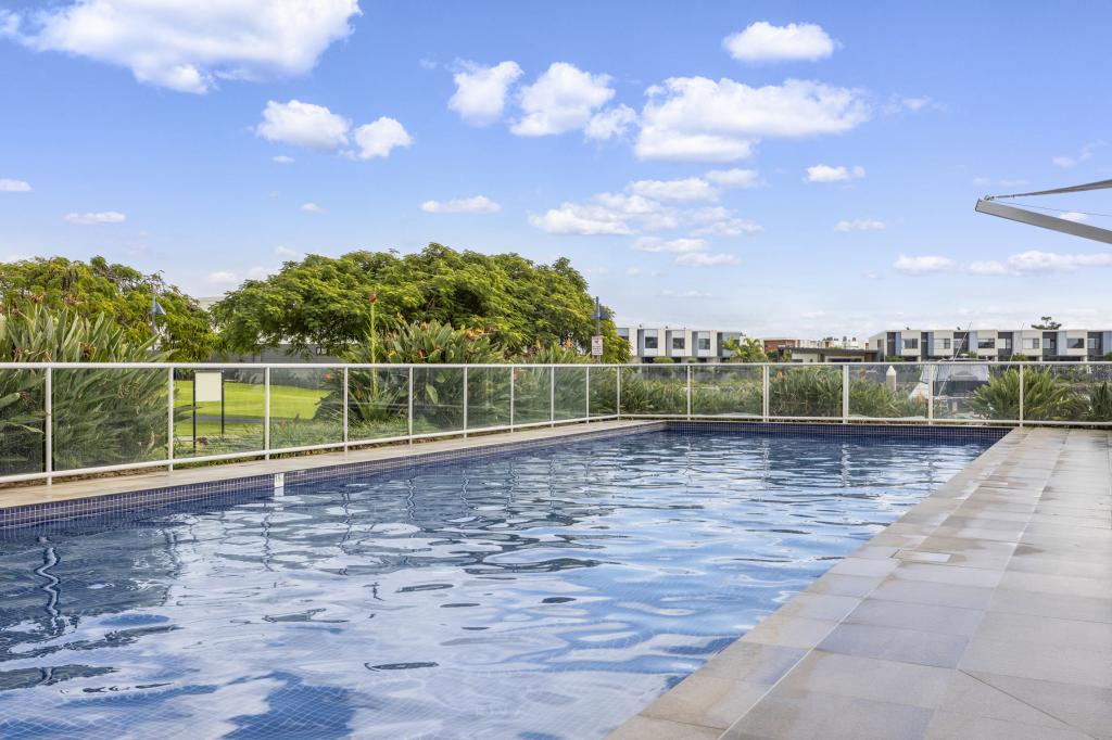 110 NORTH QUAY CCT, HOPE ISLAND, QLD 4212