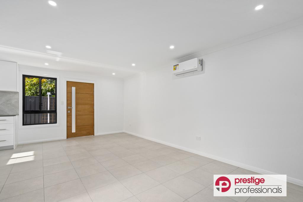 17a Madang St, Holsworthy, NSW 2173