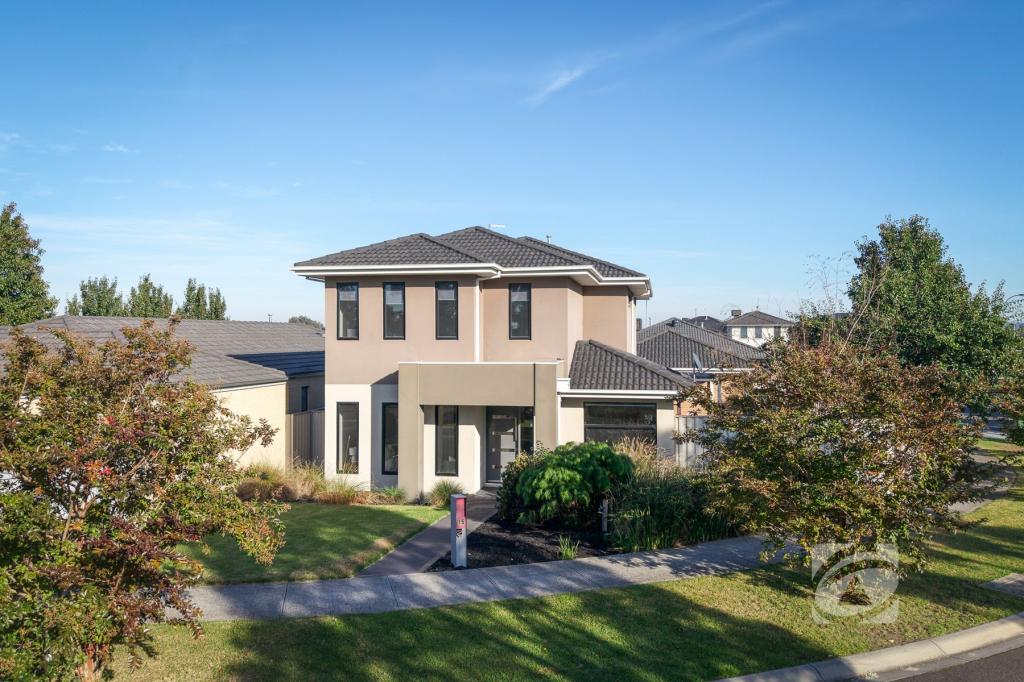 15 Greenfield Lane, Pakenham, VIC 3810