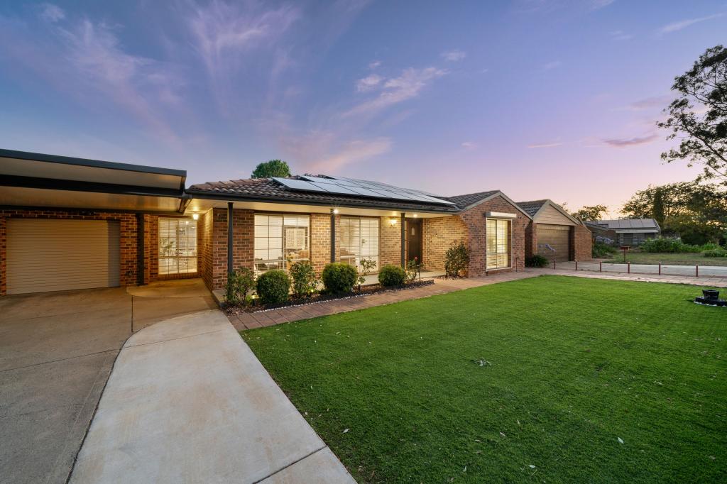 28 Ratcliffe Cres, Florey, ACT 2615