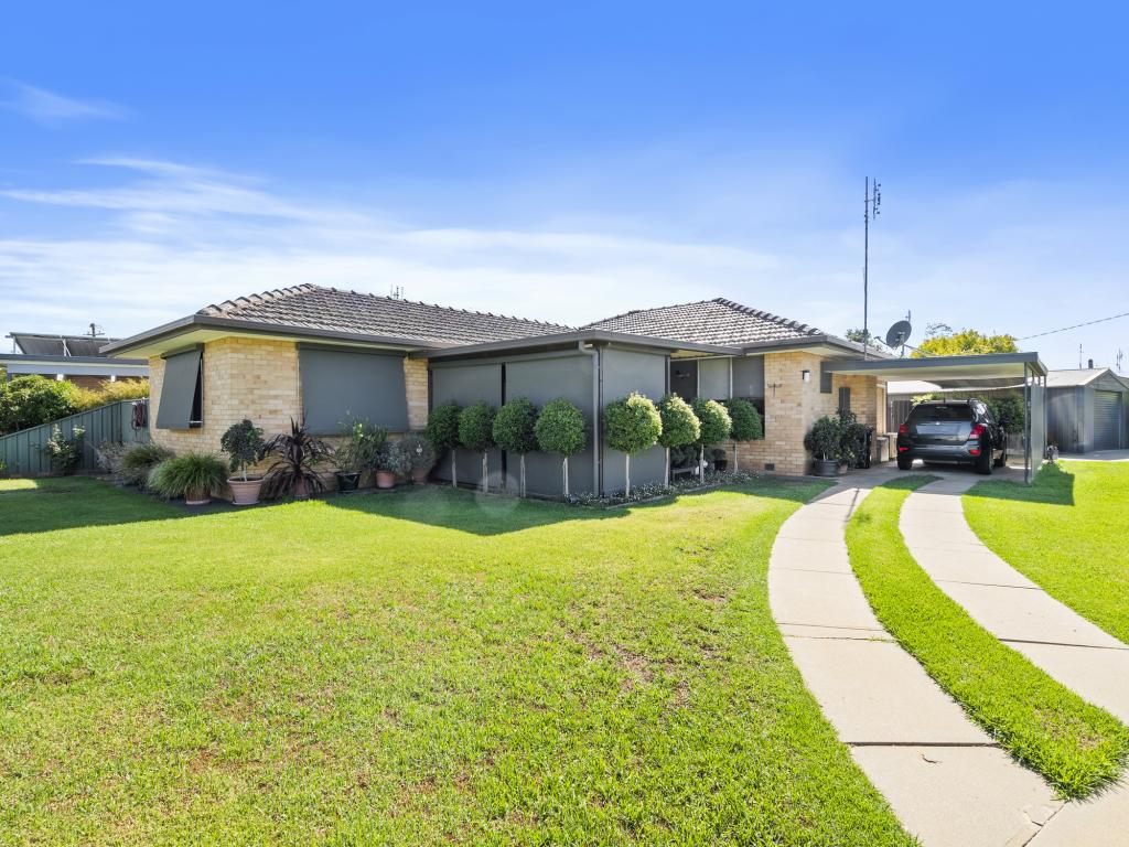 10 White St, Finley, NSW 2713